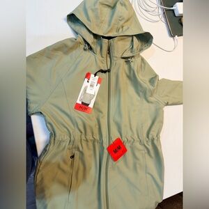 NWT Kirkland Water Resistant Jacket Green Medium